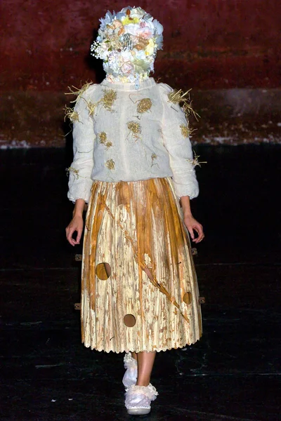 Look 37